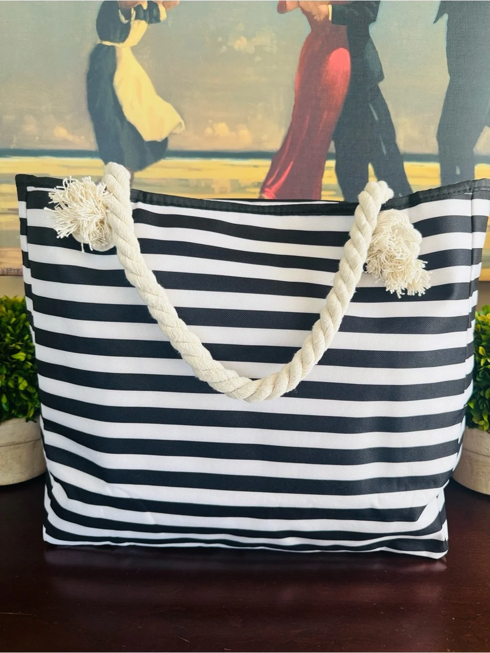 SPACIOUS BLACK AND WHITE STRIPED ROPE HANDLE WATERPROOF BEACH TOTE BAG 🌟NEW🌟